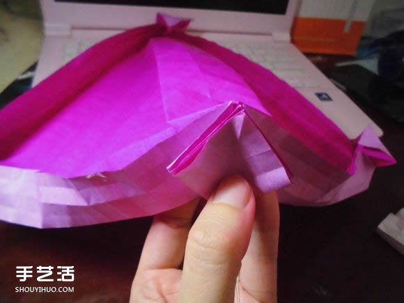 蝶恋花爱心折纸图解 创意爱心的折法步骤图 -  www.shouyihuo.com