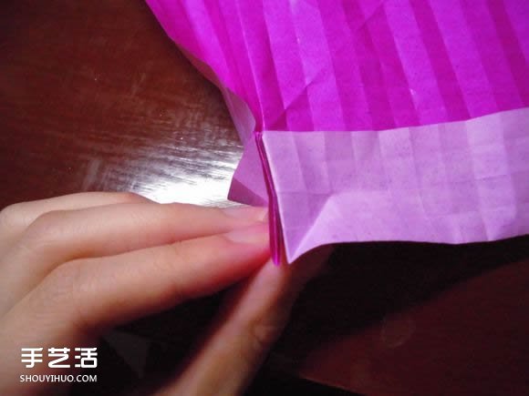 蝶恋花爱心折纸图解 创意爱心的折法步骤图 -  www.shouyihuo.com