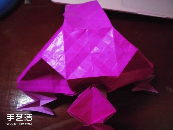 蝶恋花爱心折纸图解 创意爱心的折法步骤图 -  www.shouyihuo.com
