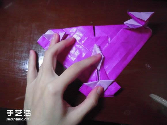 蝶恋花爱心折纸图解 创意爱心的折法步骤图 -  www.shouyihuo.com