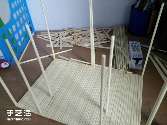 一次性筷子手工制作逼真别墅模型 步骤超全！ -  www.shouyihuo.com