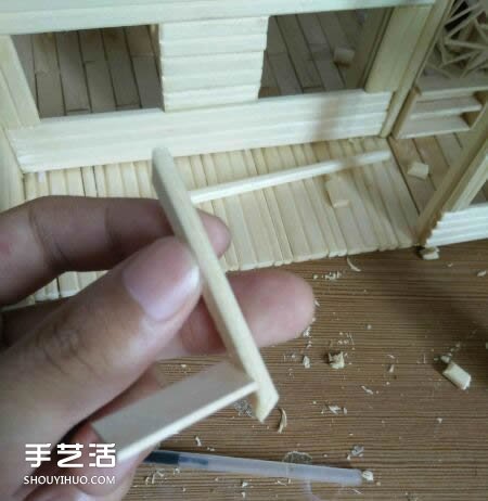 一次性筷子手工制作逼真别墅模型 步骤超全！ -  www.shouyihuo.com