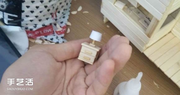 一次性筷子手工制作逼真别墅模型 步骤超全！ -  www.shouyihuo.com