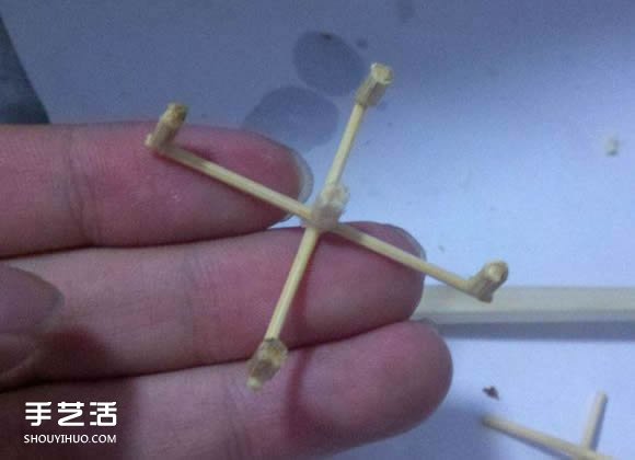 一次性筷子手工制作逼真别墅模型 步骤超全！ -  www.shouyihuo.com