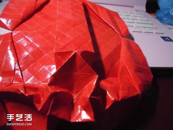 接吻鱼爱心折纸图解 超复杂桃心的折法过程 -  www.shouyihuo.com