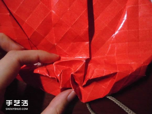 接吻鱼爱心折纸图解 超复杂桃心的折法过程 -  www.shouyihuo.com