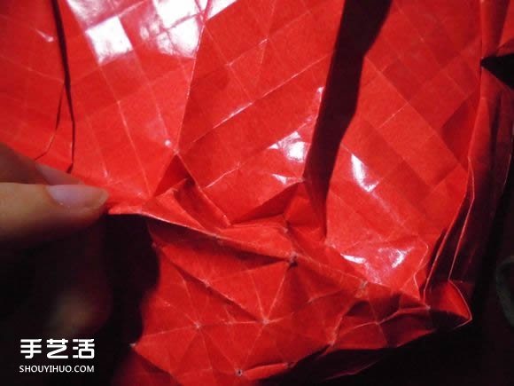 接吻鱼爱心折纸图解 超复杂桃心的折法过程 -  www.shouyihuo.com