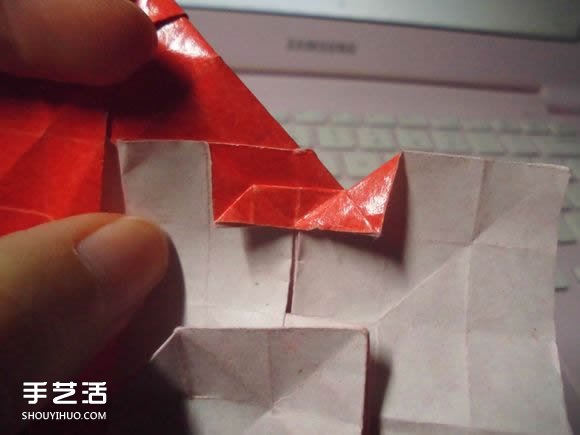 接吻鱼爱心折纸图解 超复杂桃心的折法过程 -  www.shouyihuo.com