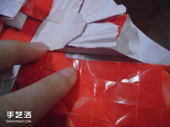 接吻鱼爱心折纸图解 超复杂桃心的折法过程 -  www.shouyihuo.com