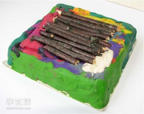 儿童小木屋制作教程 手工树枝房子的做法 -  www.shouyihuo.com