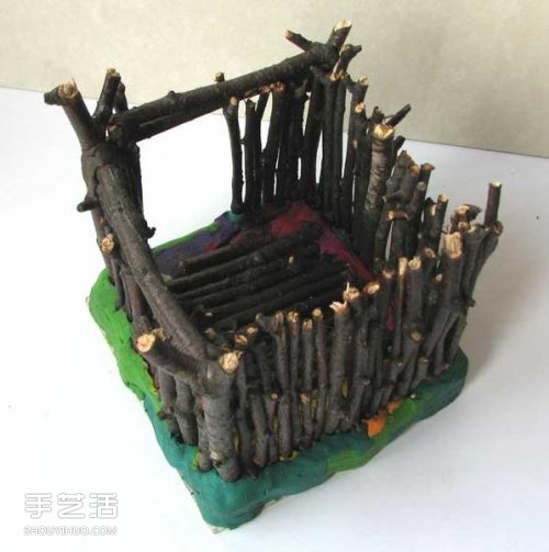 儿童小木屋制作教程 手工树枝房子的做法 -  www.shouyihuo.com