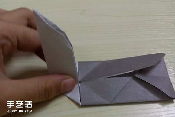 折纸折叠小刀的折法 手工折可折叠弹簧刀图解 -  www.shouyihuo.com