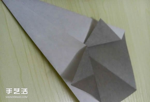 折纸折叠小刀的折法 手工折可折叠弹簧刀图解 -  www.shouyihuo.com