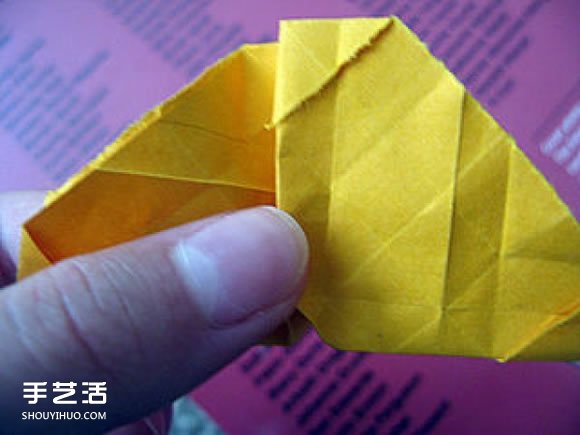 复杂玫瑰花的折法图解 玫瑰花折叠方法步骤 -  www.shouyihuo.com