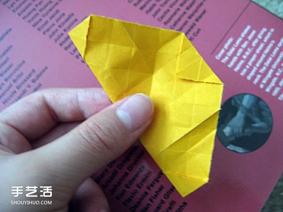 复杂玫瑰花的折法图解 玫瑰花折叠方法步骤 -  www.shouyihuo.com