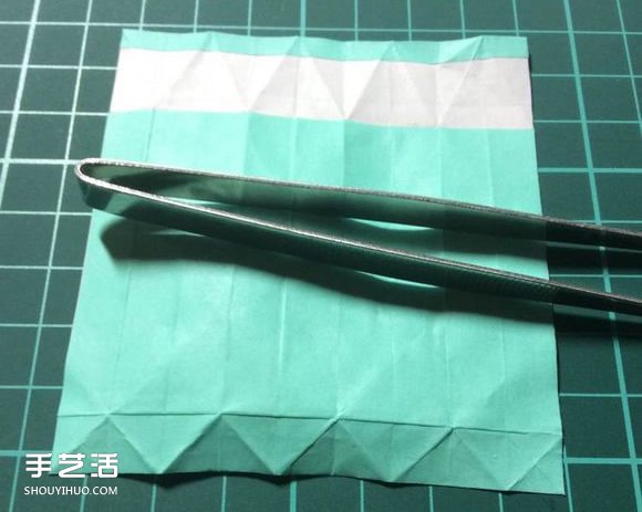 怎么折铅笔的方法图解 手工铅笔折纸步骤图 -  www.shouyihuo.com
