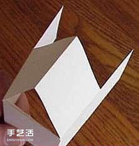 圣诞姜饼屋的做法图解 手工姜饼屋DIY制作方法 -  www.shouyihuo.com