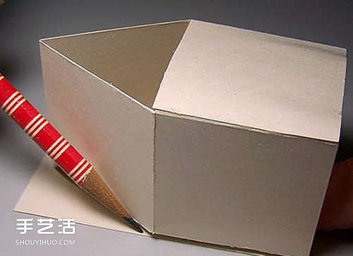 圣诞姜饼屋的做法图解 手工姜饼屋DIY制作方法 -  www.shouyihuo.com