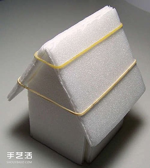 圣诞姜饼屋的做法图解 手工姜饼屋DIY制作方法 -  www.shouyihuo.com