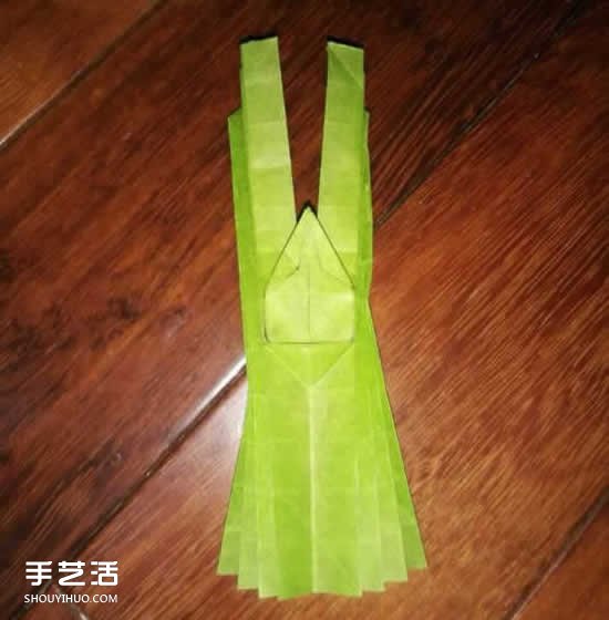 手工秃鹫折纸图解教程 秃鹫的折叠方法过程 -  www.shouyihuo.com
