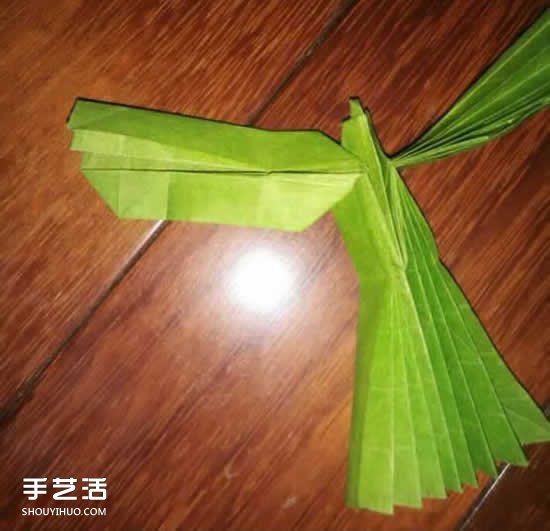 手工秃鹫折纸图解教程 秃鹫的折叠方法过程 -  www.shouyihuo.com