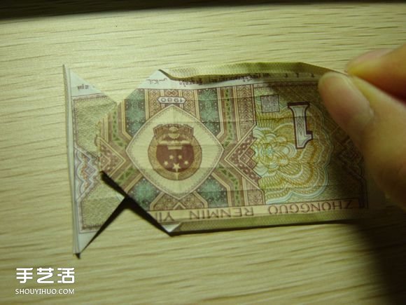 纸币折纸照相机图解 美金折相机的折法详解 -  www.shouyihuo.com
