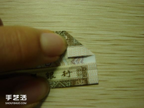 纸币折纸照相机图解 美金折相机的折法详解 -  www.shouyihuo.com