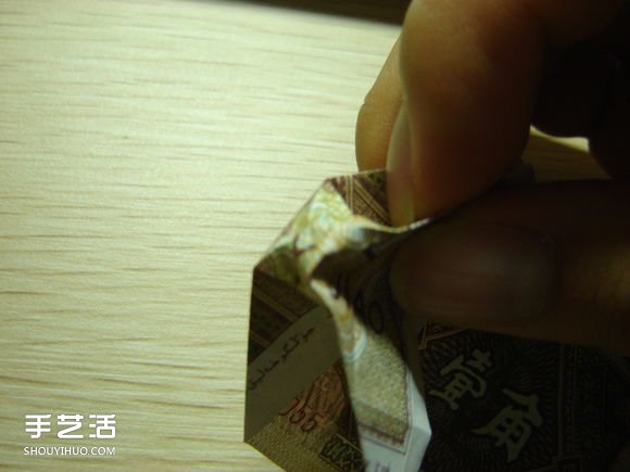纸币折纸照相机图解 美金折相机的折法详解 -  www.shouyihuo.com