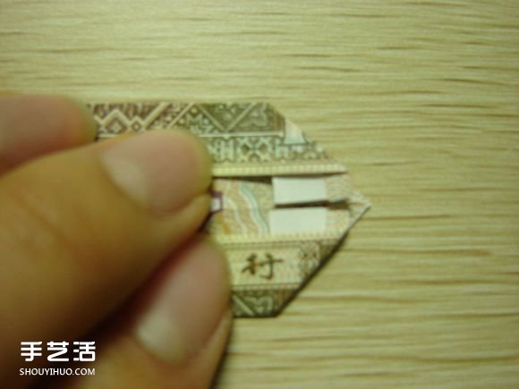 纸币折纸照相机图解 美金折相机的折法详解 -  www.shouyihuo.com