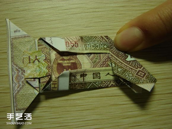 纸币折纸照相机图解 美金折相机的折法详解 -  www.shouyihuo.com