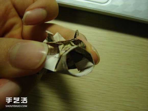 纸币折纸照相机图解 美金折相机的折法详解 -  www.shouyihuo.com