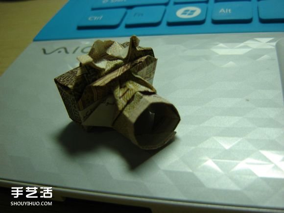 纸币折纸照相机图解 美金折相机的折法详解 -  www.shouyihuo.com