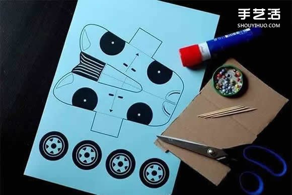幼儿园卡通剪纸小汽车 卡纸简单制作小汽车图解 -  www.shouyihuo.com