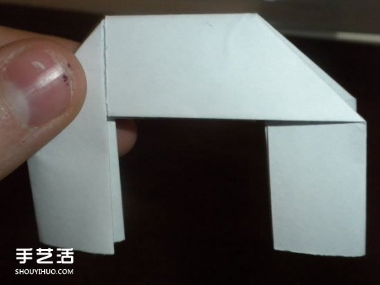 儿童折纸弹簧图解教程 简单弹簧的折法步骤 -  www.shouyihuo.com
