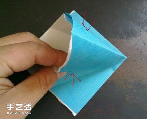 折纸康乃馨步骤图解 康乃馨的折法简单易学 -  www.shouyihuo.com