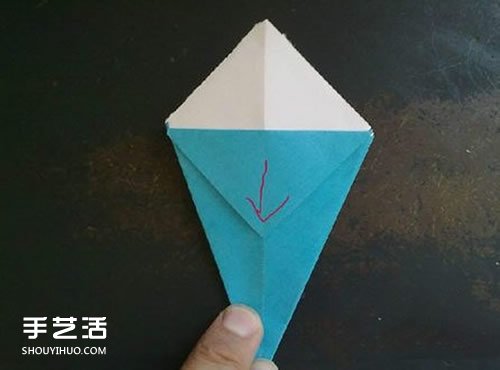 折纸康乃馨步骤图解 康乃馨的折法简单易学 -  www.shouyihuo.com