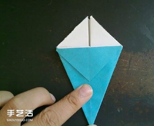折纸康乃馨步骤图解 康乃馨的折法简单易学 -  www.shouyihuo.com
