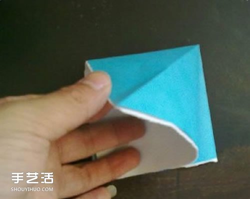 折纸康乃馨步骤图解 康乃馨的折法简单易学 -  www.shouyihuo.com