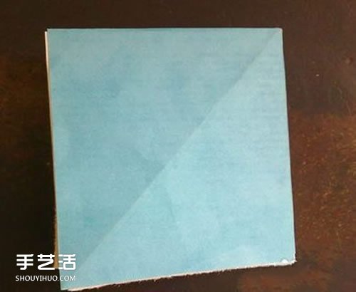 折纸康乃馨步骤图解 康乃馨的折法简单易学 -  www.shouyihuo.com