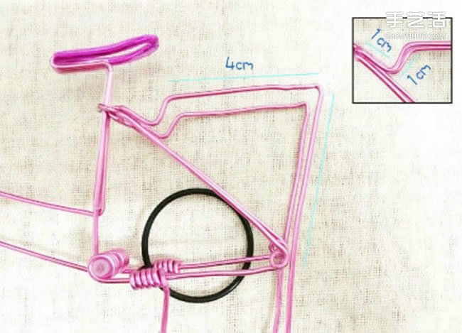 铝线DIY手工制作漂亮的粉红自行车