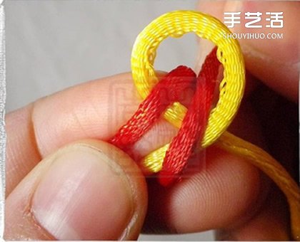 金刚结手链编法图解 金刚结编手链的步骤简单 -  www.shouyihuo.com