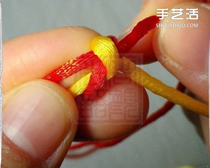 金刚结手链编法图解 金刚结编手链的步骤简单 -  www.shouyihuo.com