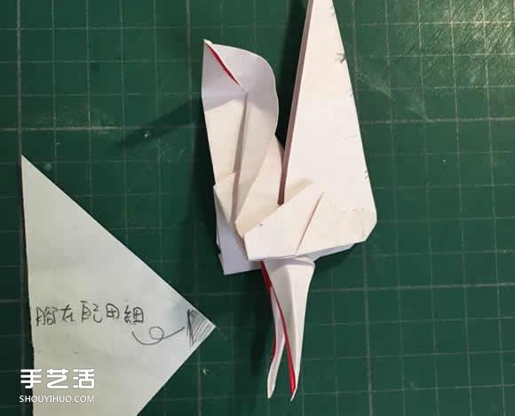 立体大公鸡折纸图解 折纸公鸡的方法步骤图 -  www.shouyihuo.com