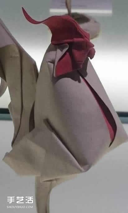 立体大公鸡折纸图解 折纸公鸡的方法步骤图 -  www.shouyihuo.com