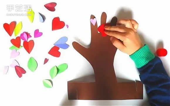 幼儿园母亲节礼物：“五指连心树”手工制作 -  www.shouyihuo.com