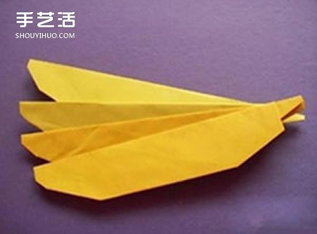 简单香蕉的折法图解 幼儿园香蕉折纸教程 -  www.shouyihuo.com