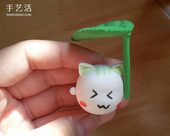 怎样制作粘土打伞的小猫 超轻粘土卡通猫咪DIY -  www.shouyihuo.com