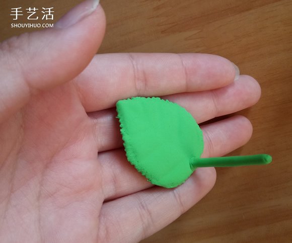 怎样制作粘土打伞的小猫 超轻粘土卡通猫咪DIY -  www.shouyihuo.com
