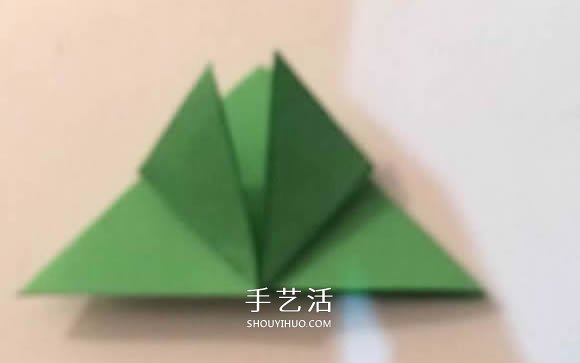 母亲节简单爱心折纸 爱心的折法图解教程 -  www.shouyihuo.com