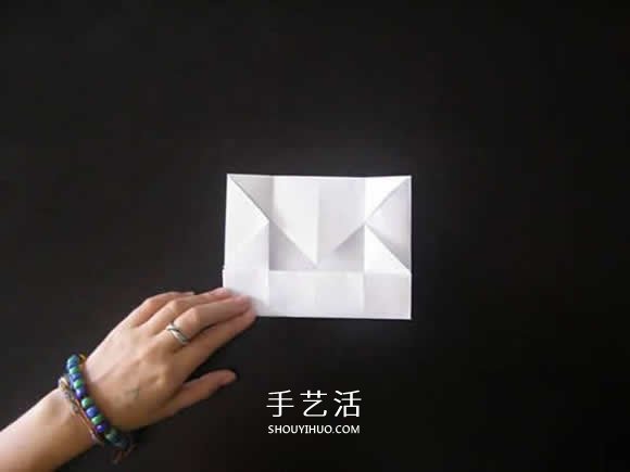 有盖正方形盒子的折法 如何折方形纸盒图解 -  www.shouyihuo.com